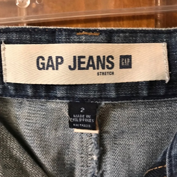 Vintage Gap Denim Skirt Size 2 straight pencil cut, Below Knee, high rear slit - Picture 3 of 8